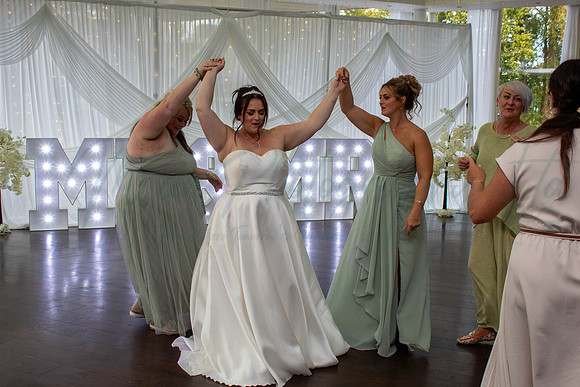 Dean & Kelly Wedding At Mecure St Helens.