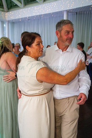 Dean & Kelly Wedding At Mecure St Helens.