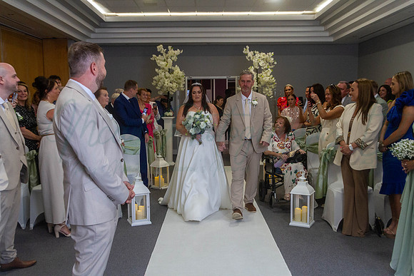 Dean & Kelly Wedding At Mecure St Helens.