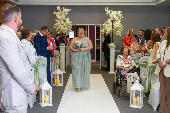 Dean & Kelly Wedding At Mecure St Helens.