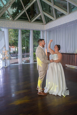 Dean & Kelly Wedding At Mecure St Helens.