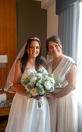 Dean & Kelly Wedding At Mecure St Helens.