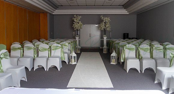 Dean & Kelly Wedding At Mecure St Helens.