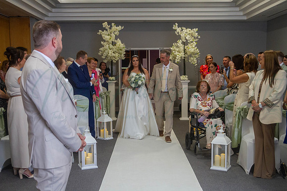 Dean & Kelly Wedding At Mecure St Helens.