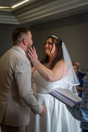 Dean & Kelly Wedding At Mecure St Helens.