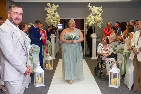 Dean & Kelly Wedding At Mecure St Helens.