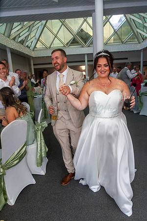 Dean & Kelly Wedding At Mecure St Helens.