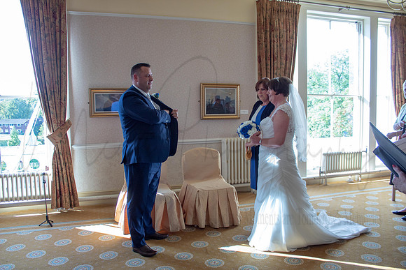 John & Sue Wedding Runcorn town Hall