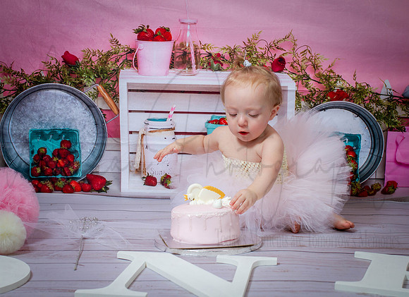 Hannah Cake Smash