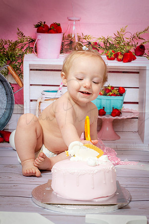 Hannah Cake Smash