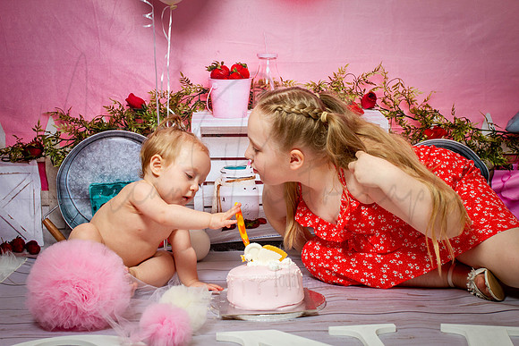 Hannah Cake Smash