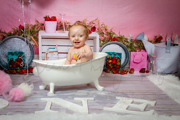 Hannah Cake Smash