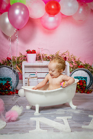 Hannah Cake Smash