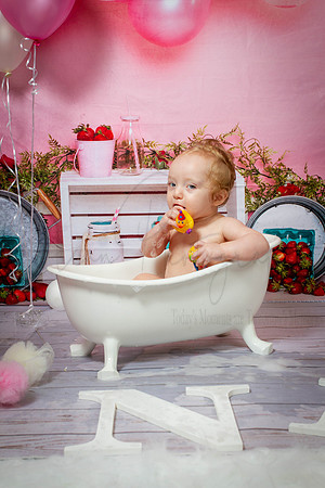 Hannah Cake Smash