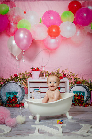 Hannah Cake Smash