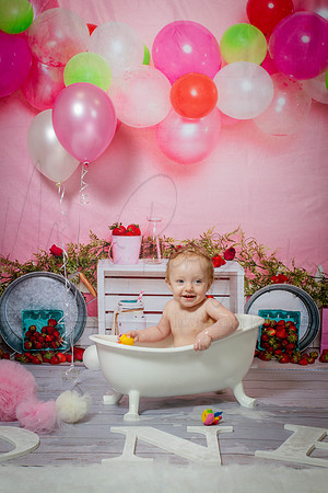 Hannah Cake Smash
