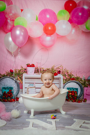 Hannah Cake Smash