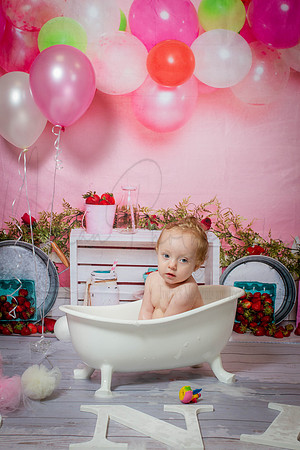 Hannah Cake Smash