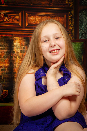 Lilly & Hannah Xmas Shoot