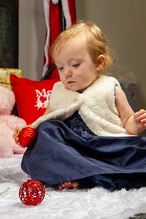 Lilly & Hannah Xmas Shoot