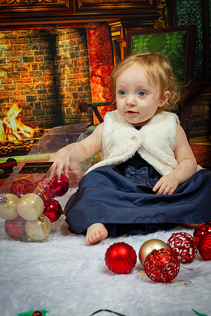 Lilly & Hannah Xmas Shoot