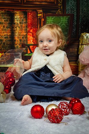 Lilly & Hannah Xmas Shoot