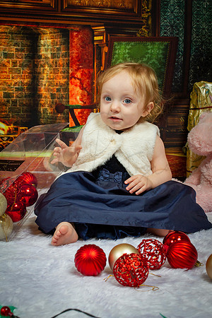 Lilly & Hannah Xmas Shoot