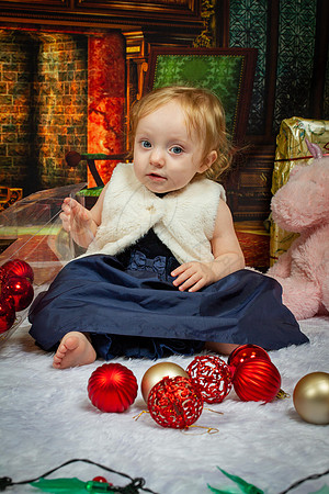 Lilly & Hannah Xmas Shoot
