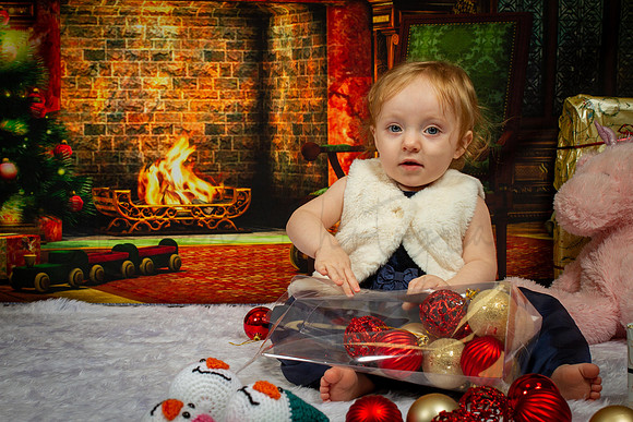 Lilly & Hannah Xmas Shoot