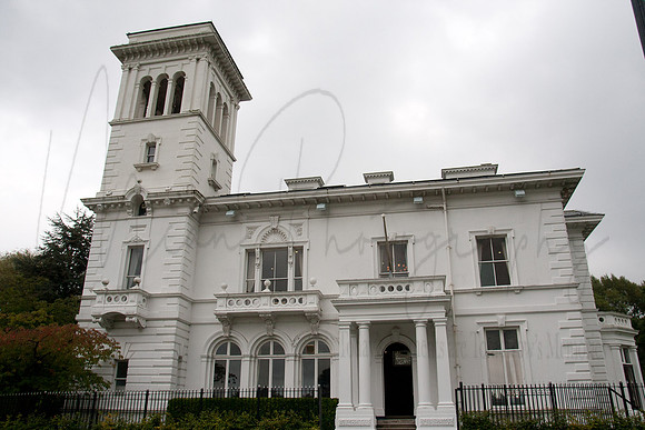 David & Catherine Runcorn Town Hall
