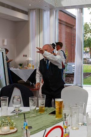 Dean & Kelly Wedding At Mecure St Helens.
