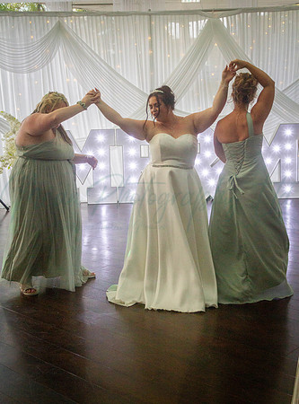 Dean & Kelly Wedding At Mecure St Helens.