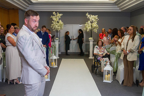 Dean & Kelly Wedding At Mecure St Helens.