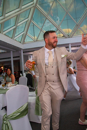 Dean & Kelly Wedding At Mecure St Helens.