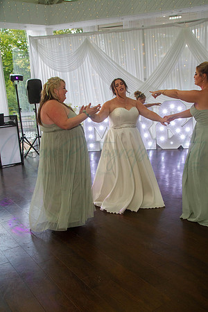 Dean & Kelly Wedding At Mecure St Helens.