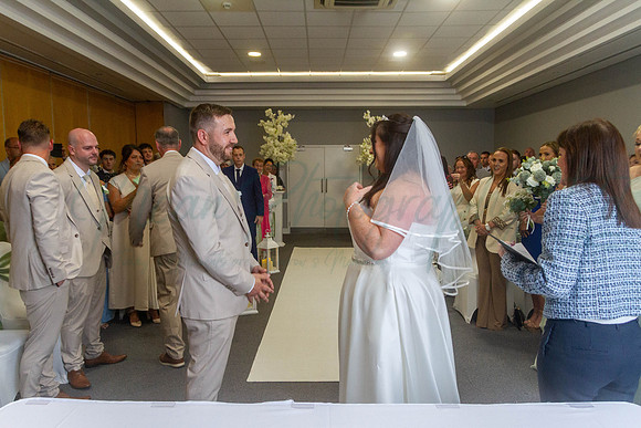 Dean & Kelly Wedding At Mecure St Helens.