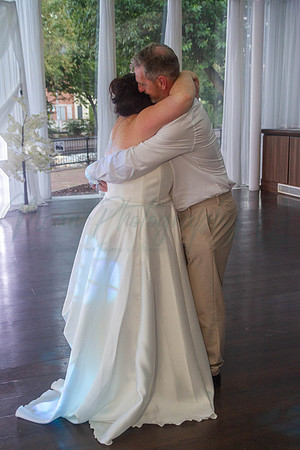 Dean & Kelly Wedding At Mecure St Helens.
