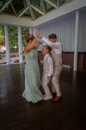 Dean & Kelly Wedding At Mecure St Helens.