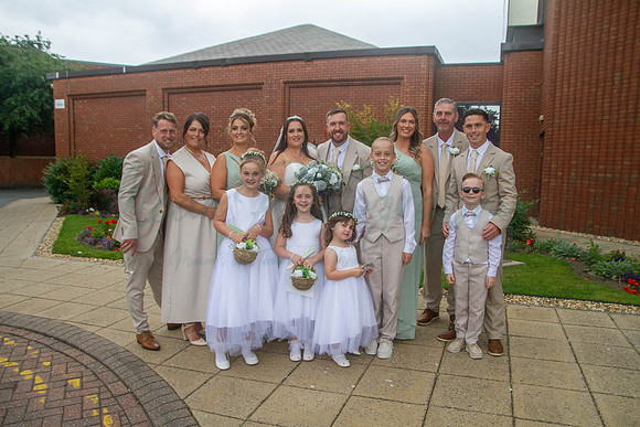 Dean & Kelly Wedding At Mecure St Helens.