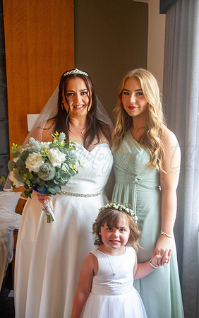 Dean & Kelly Wedding At Mecure St Helens.
