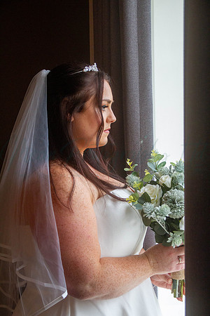 Dean & Kelly Wedding At Mecure St Helens.