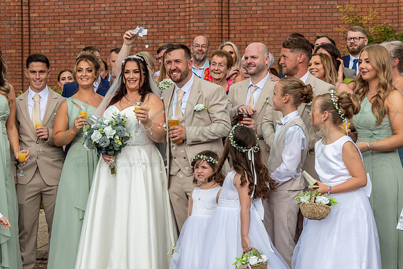 Dean & Kelly Wedding At Mecure St Helens.