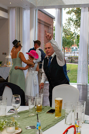 Dean & Kelly Wedding At Mecure St Helens.