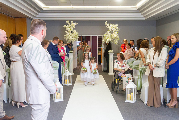 Dean & Kelly Wedding At Mecure St Helens.