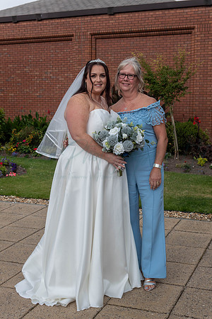 Dean & Kelly Wedding At Mecure St Helens.