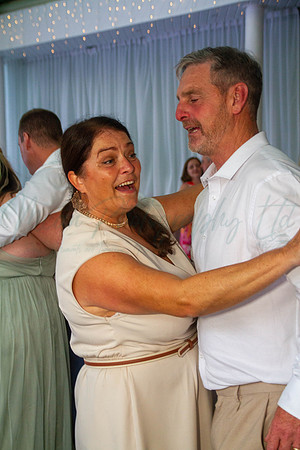 Dean & Kelly Wedding At Mecure St Helens.