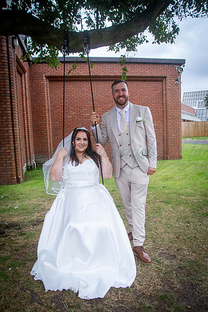Dean & Kelly Wedding At Mecure St Helens.