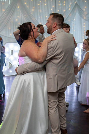 Dean & Kelly Wedding At Mecure St Helens.