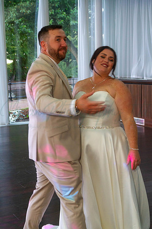 Dean & Kelly Wedding At Mecure St Helens.
