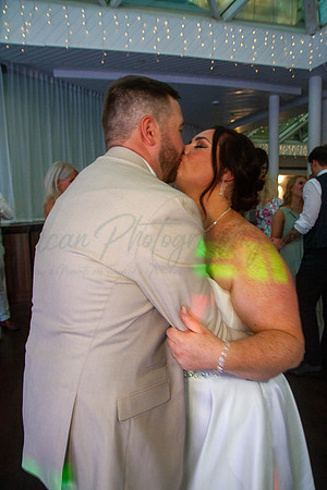 Dean & Kelly Wedding At Mecure St Helens.